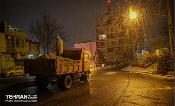 عملیات برف‌روبی در منطقه1