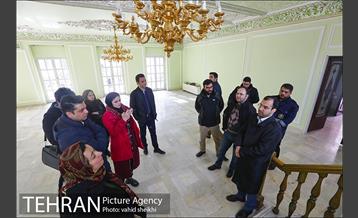 بازدید اعضای شورای شهر و مدیران شهری از عمارت اقدسیه  6