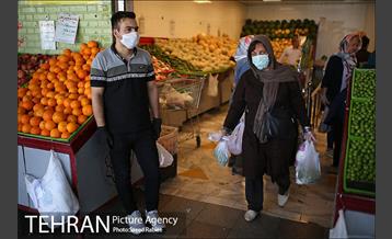 اجرای طرح فاصله گذاری اجتماعی در میدان میوه و تره بار صادقیه 27