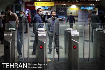 بازدید سخنگوی دولت از طرح استفاده اجباری ماسک در مترو 2