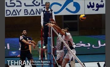 دیدار پیکان تهران و صالحین ورامین در لیگ برتر والیبال 12
