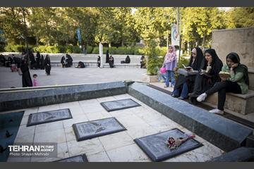 مراسم دعای روز عرفه در دانشگاه تهران 15