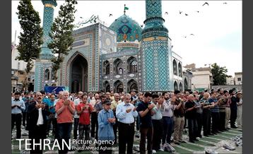 نماز عید فطر در امامزاده صالح(ع) 1