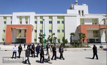 بازدید اعضای شورای شهر از بیمارستان کودکان حکیم 15