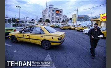 افطاری ساده تاکسی رانی در پایانه سازمان آب 4