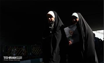 راهپیمایی ۲۲ بهمن در تهران - 3 42