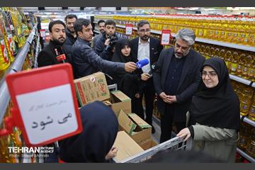 بازدید سخنگوی دولت از بازار میوه و تره‌بار و شهروند جلال آل احمد 5
