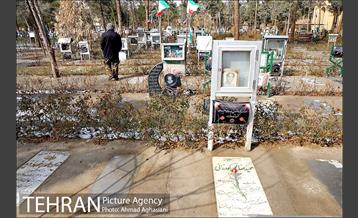 آیین غبارروبی از مزار شهدای انقلاب اسلامی 16