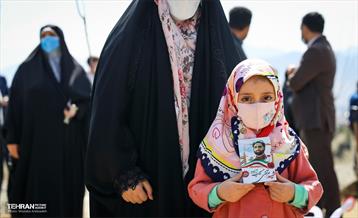 نهال کاری شهردار تهران و رئیس جمهور به مناسبت روز درختکاری 3