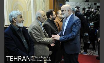 حضور شهردار تهران در مراسم ترحیم «محمدنبی حبیبی»  5