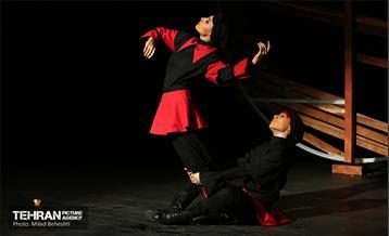 نمایش بووگی ووگی برادوی‎ 5