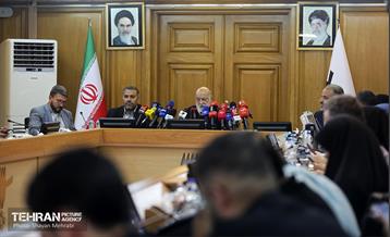 نشست خبری رئیس شورای اسلامی شهر تهران  13