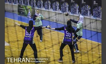 نخستین روز مرحله دوم لیگ هندبال زنان 20