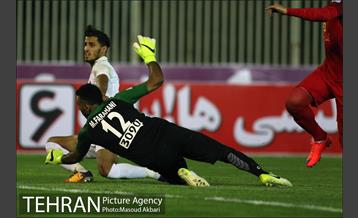 دیدار نقت تهران و پرسپولیس تهران در لیگ برتر فوتبال 9