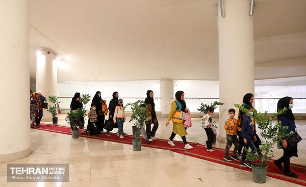 مراسم افطاری کارگران خدمات شهری منطقه ۱۱ 23