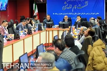 نشست هم اندیشی رئیس سازمان حمل و نقل و ترافیک با مدیران رسانه ها 16