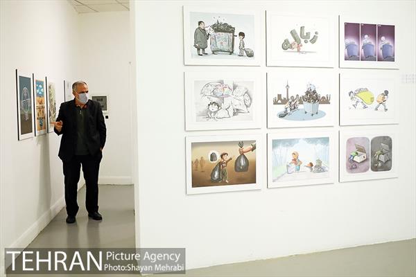 بازدید احمد مسجد جامعی از نمایشگاه تهران از منظر هنرمندان 2