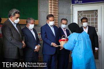 تقدیر از پرسنل تطهیرگر شاغل در بهشت زهرا(س) 23