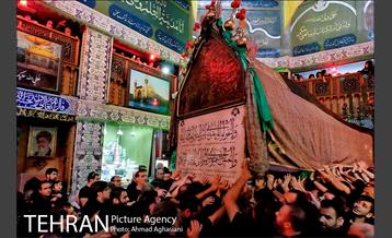 آیین نخل گردانی در تکیه های شمیران 8