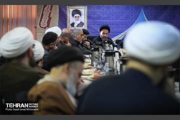 دیدار با ائمه جماعات مساجد آسیب‌دیده در اغتشاشات اخیر شهر تهران 1