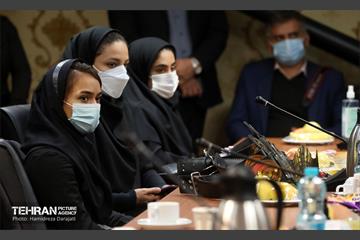 دیدار شهردار تهران با نخبگان منطقه 16 شهرداری 9