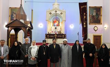 دیدار سخنگو شورای اسلامی شهر تهران با خانواده‌های شهدای ارامنه 9