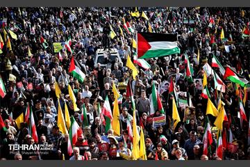 تجمع قدردانی از عملیات وعده صادق ۲ در میدان امام حسین (ع) 32
