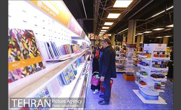 حضور شهردار تهران در باغ کتاب در کمپین با مهر تا مهر 5