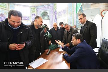 قرار خدمت؛ دیدار مردمی شهردار تهران در مسجد جامع مسعودیه 25