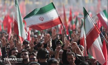 اقامه نماز بر پیکر آقای شهید ایران - 1 56