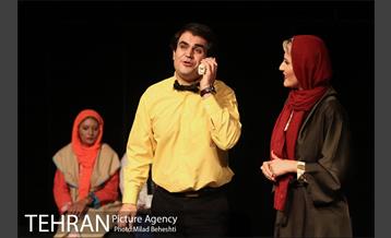 نمایش داستان عامه پسند‎ 7