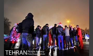 هواداران شب قبل از شهرآورد ۸۴ 20