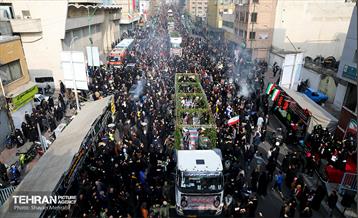 تشییع پیکر ۲۰۰ شهید گمنام دفاع مقدس در تهران 17