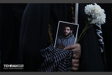 مراسم تشییع پیکر ۱۵۰ شهید گمنام در تهران 4