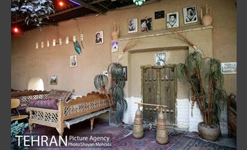 بازدید شهردار تهران از قهوه‌خانه حسین رمضان یخی در محله دروازه غار 8