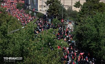 تشییع پیکر آقای شهید ایران - ۲ 4