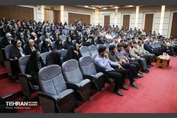 نشست صمیمانه شهردار تهران با مسئولین پایگاههای بسیج دانشجویی تهران 27