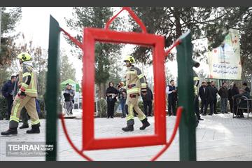 هفتمین سالگرد شهدای آتش‌نشان حادثه پلاسکو 27