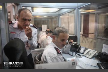 بازدید شهردار تهران از ستاد فرماندهی عملیات آتش نشانی 22