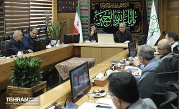 جلسه هم‌اندیشی جمعی از مهندسان حوزه شهرسازی و ترافیک با شهردار تهران 3