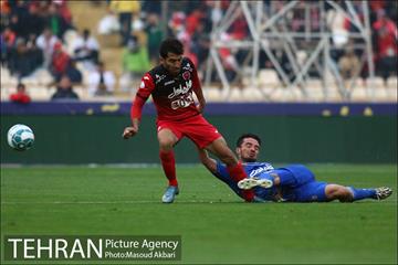 دیدار تیم های فوتبال استقلال و پرسپولیس