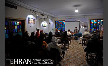 نمایشگاه عکس نشان بی نشان در نگارستان شهر‎ 14