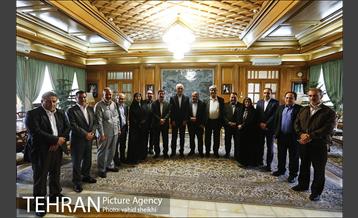 اولین جلسه محمد علی افشانی در دفتر شهردار تهران 24