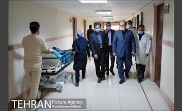 بازدید شهردار منطقه شش از بیمارستان فیروزگر و شرکت شهر سالم 17