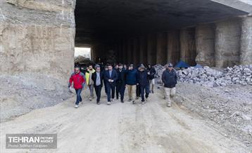 بازدید معاون مالی و اقتصاد شهری از پروژه‌های عمرانی 18