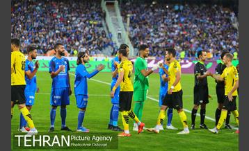 دیدار تیم های استقلال تهران و سپاهان اصفهان 2