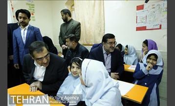 بازدید وزیر محترم بهداشت و سرپرست شهرداری تهران از مرکز پرتو  3