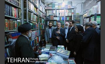 کتابگردی با احمد مسجدجامعی 5