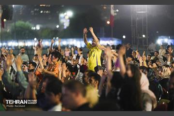 جشن «ایران عزیز» -2 13