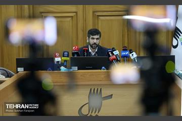 نشست خبری رئیس کمیسیون برنامه و بودجه شورای اسلامی شهر تهران 7